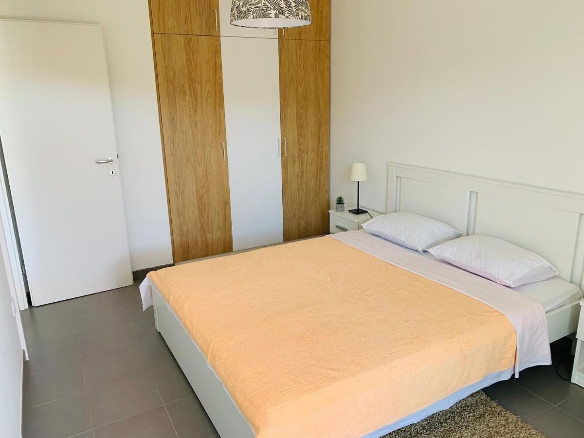 Fisherman'S Apartment Premantura Bagian luar foto