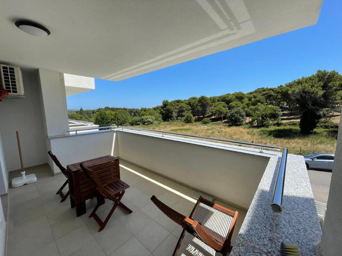 Fisherman'S Apartment Premantura Bagian luar foto